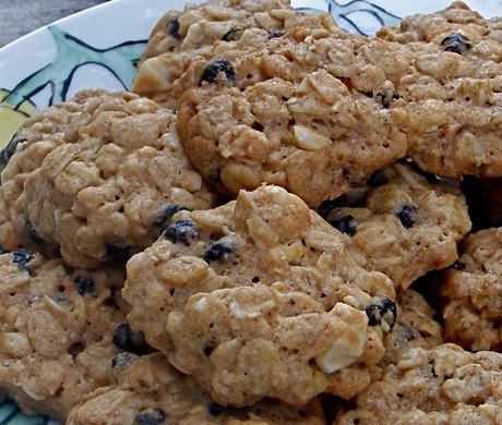 hazelnut blueberry oatmeal cookies