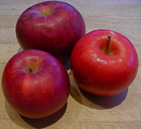 apples: winesap top, stayman botom, pink lady right
